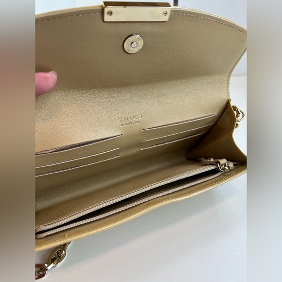 Jimmy Choo Beige Patent Leather Purse w/Authenticity Card - Picture 7 of 16